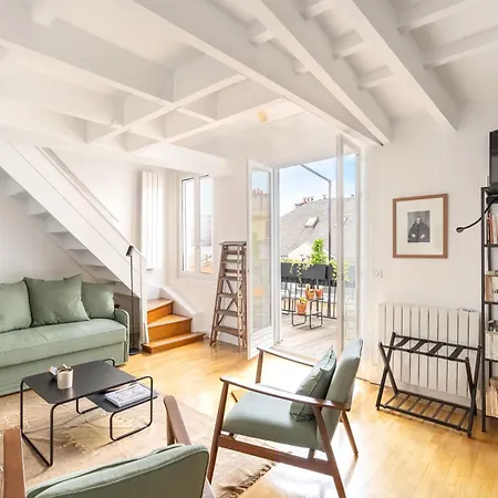 Les Savournins - St-honore - Prive Bed & Breakfast 4*