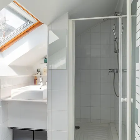 Les Savournins - St-honore - Prive Bed & Breakfast 4*